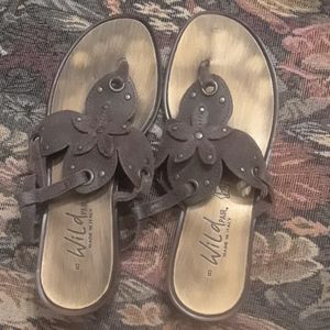 Women sandals